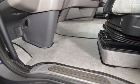 Obicia podstaw foteli/cokoły PRESTIGE-LINE SCANIA seria R,S od 2017 fotel pasażera amortyzowany SZARY SABA