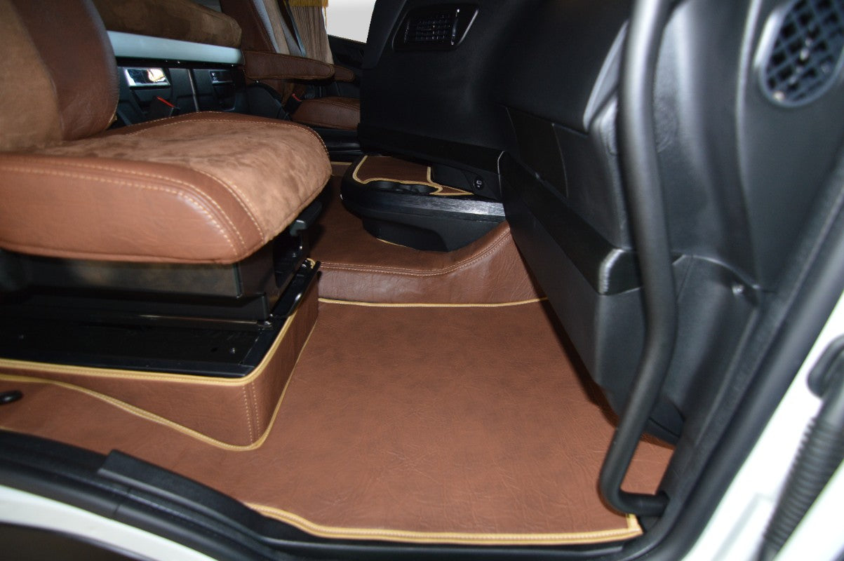 Obicia podstaw foteli/cokoły PRESTIGE-LINE IVECO S-WAY od 2019 BRĄZ SABA